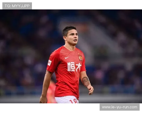 斯内德为何是荷兰传奇中场？解码大师的足球智慧与深远影响