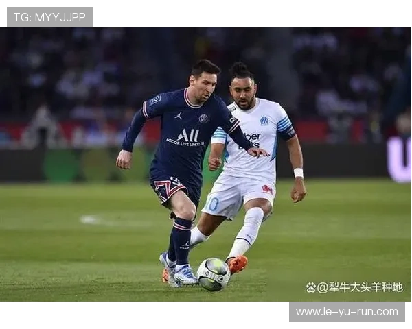 年度最佳进球引爆争议,球迷热议谁才是真正王者 年度最佳进球引爆争议,球迷热议谁才是真正王者